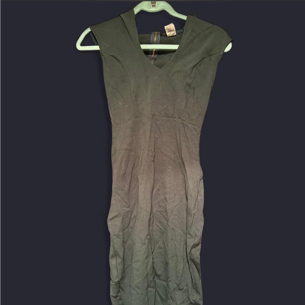 Elegant Olive Green Sleeveless Dress